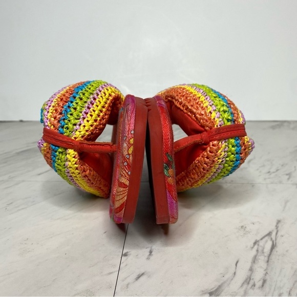 Farm Rio Toucans Crochet Multicolor Puffy Flip Flop 6 - Picture 8 of 13